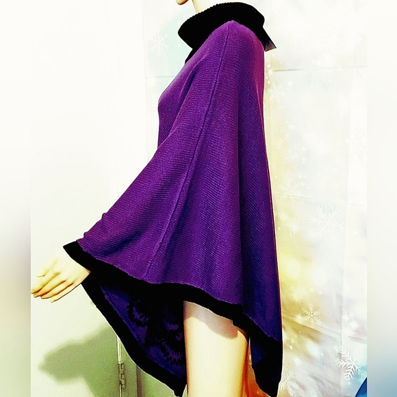 NEW VINTAGE BOB MACKIE EMBROIDERED PURPLE PONCHO WOMEN'S SIZE 1X (1990s) - Picture 2 of 7